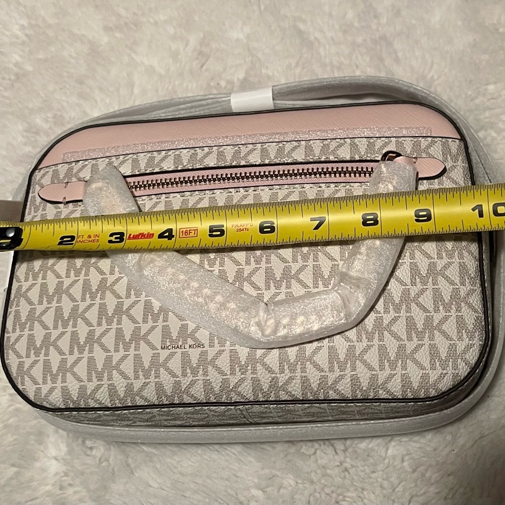 NEW Michael Kors Pink and Cream Crossbody Bag - Picture 8 of 9